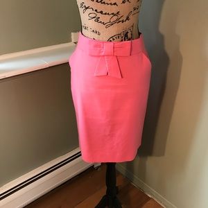 ⬇️🆑J. Crew Pink Bow 🎀Pencil skirt